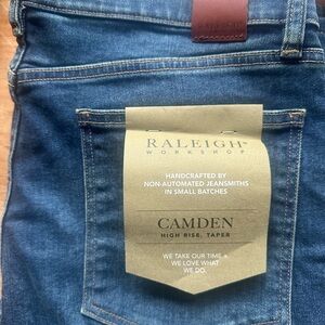 Women’s Raleigh Denim Camden taper NWT Blue Jeans